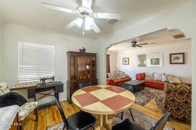 Building Photo - 4505 Pershing Dr