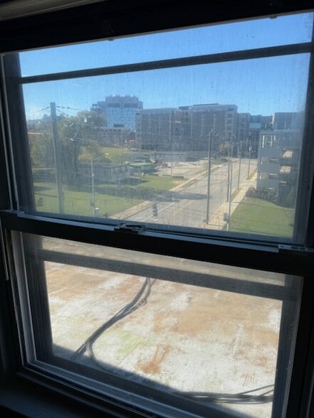 Building Photo - 3428 Harvey Ave