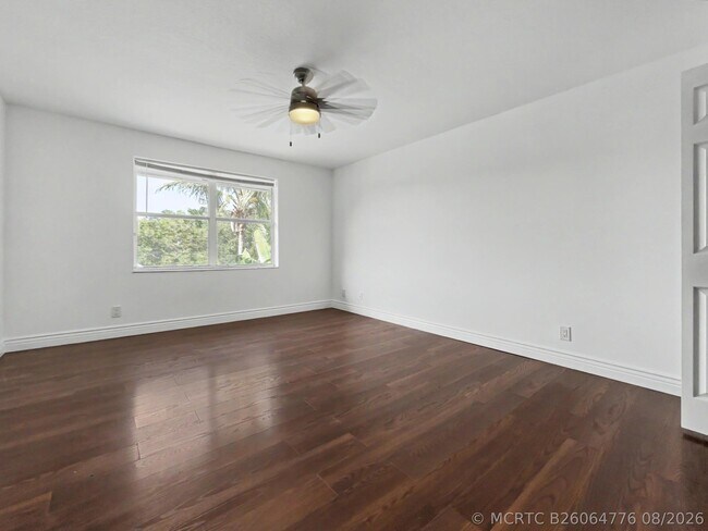 Building Photo - 10133 Brookville Ln