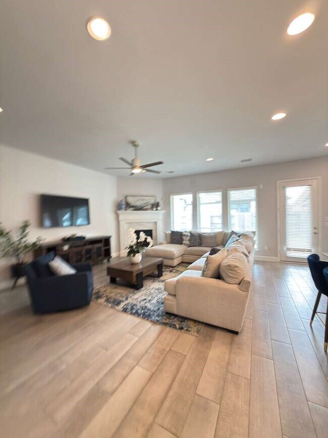 Building Photo - 7510 Spiceberry Ldg Ct