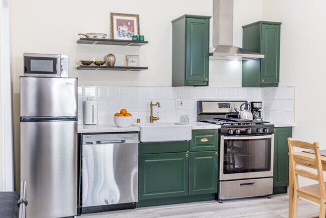 Building Photo - Newly Renovated Guest House Studio in Granada Hills - Utilities & wifi included!