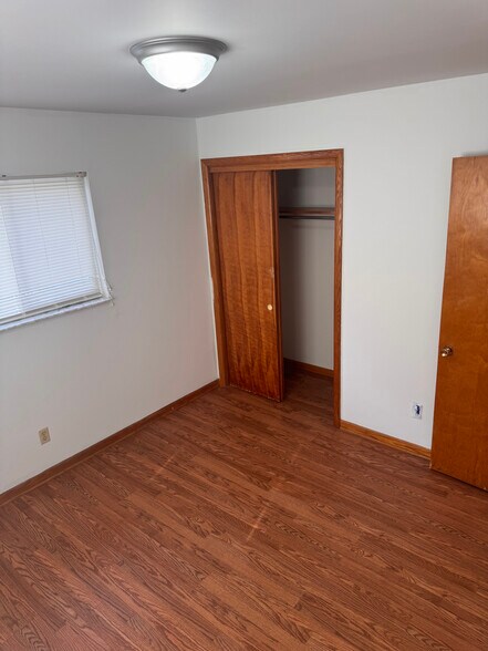 Building Photo - 1196 Knox Ave