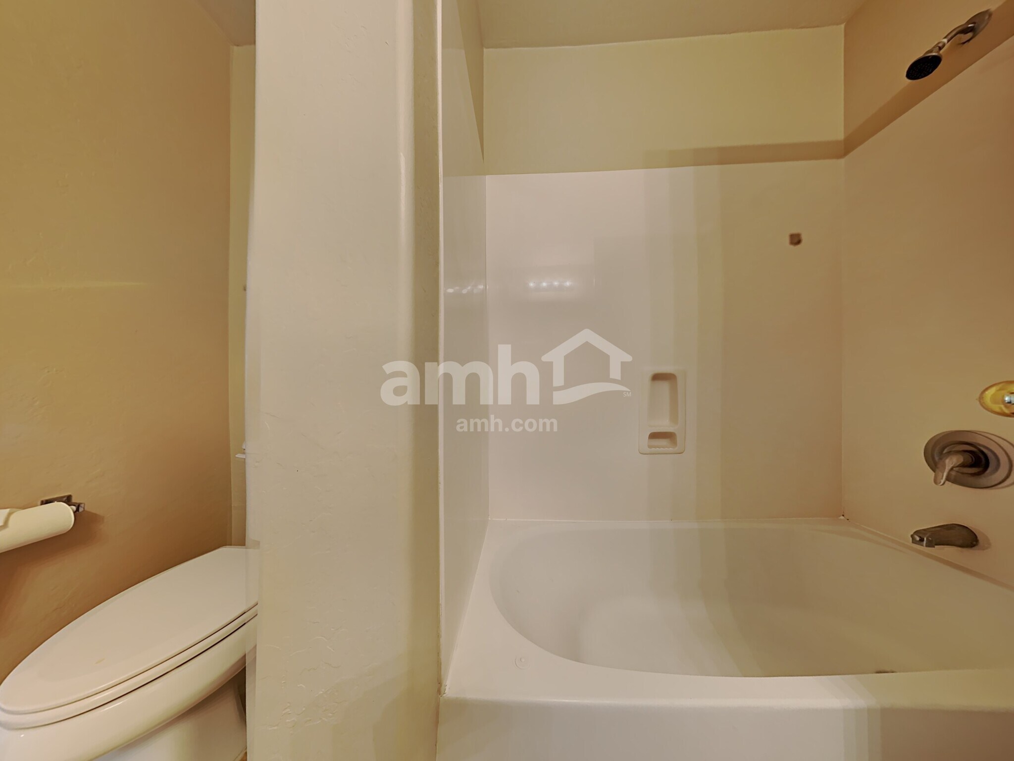 Building Photo - 417 W Dexter Way