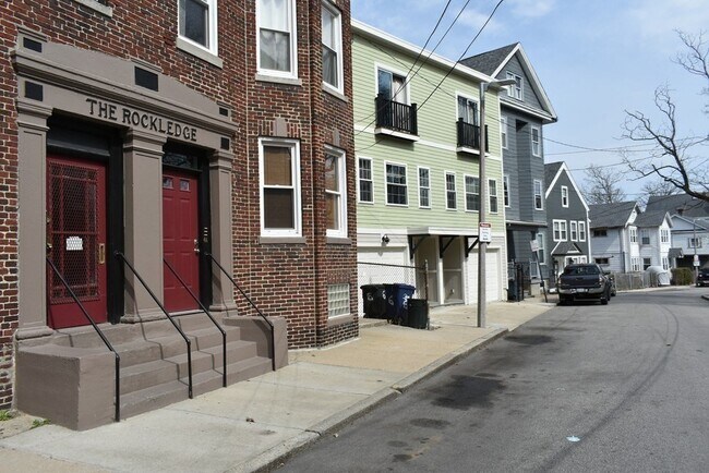 Building Photo - 4 Rockledge St
