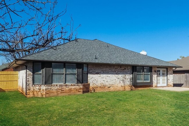 Building Photo - 1616 Rocky Mountain Way