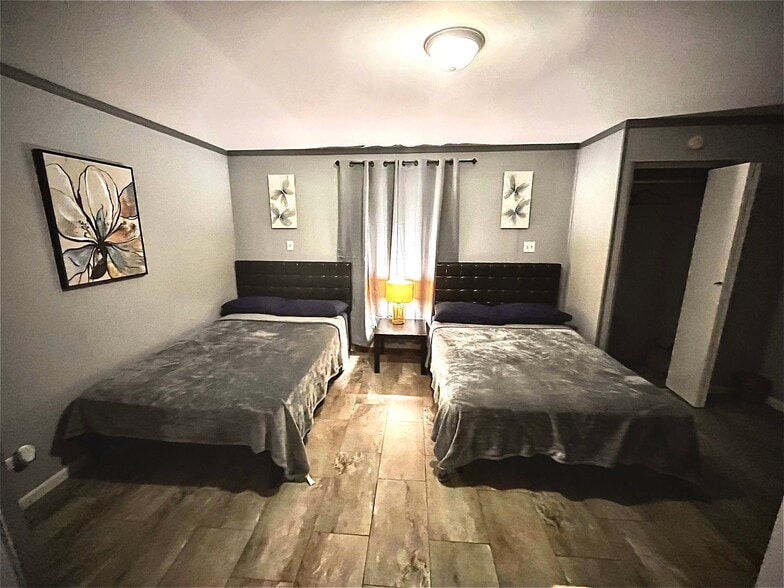 Building Photo - 9000 S Wabash Ave