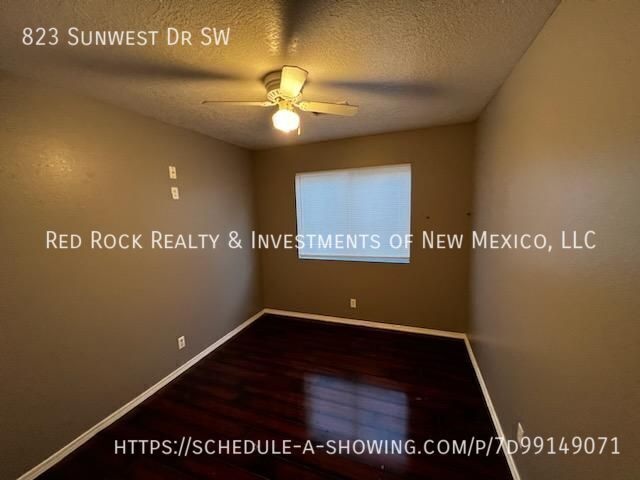 Building Photo - 823 Sunwest Dr SW
