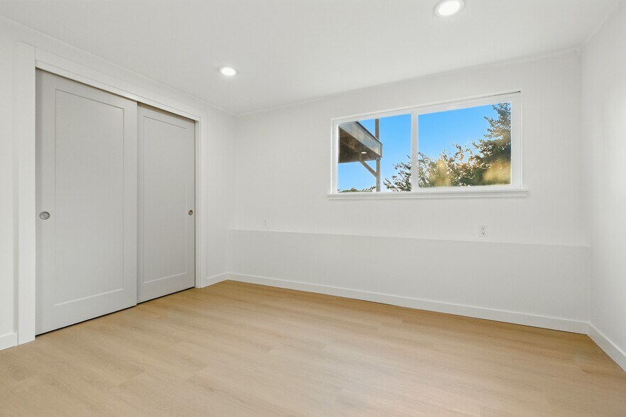 Bedroom #1 - 5150 S Creston St