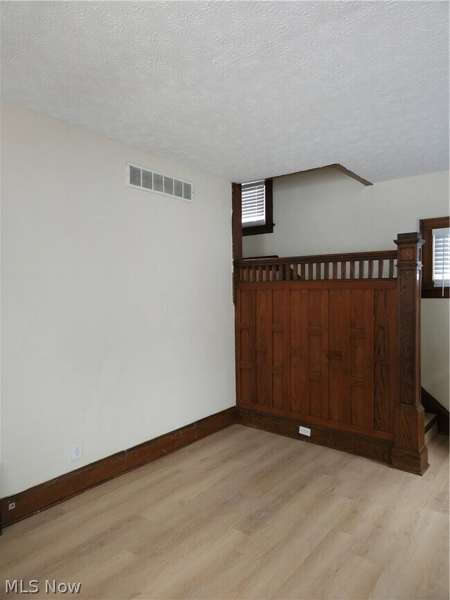 Building Photo - 80 E Ido Ave