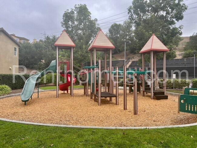 Building Photo - 2119 Palo Alto Dr