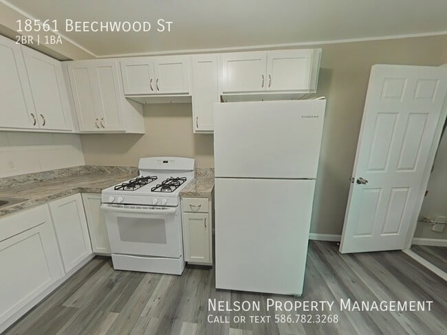 Building Photo - 18561 Beechwood St