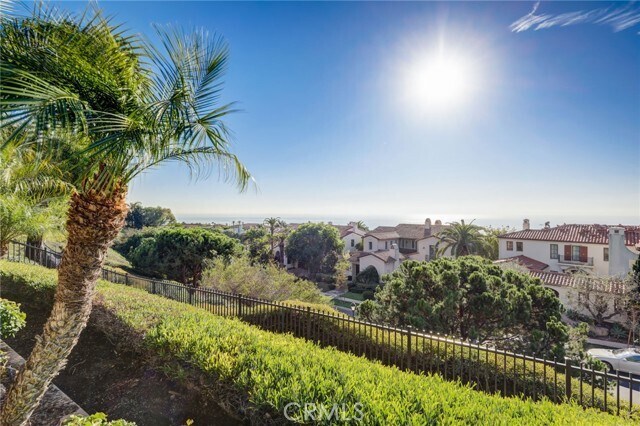 Building Photo - 10 Tasman Sea