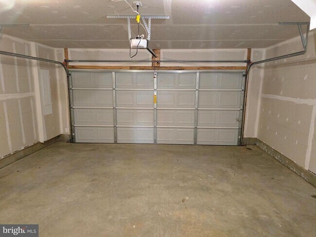 Building Photo - 1344 Red Clover Ln