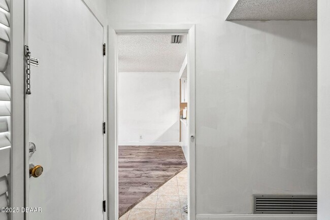 Building Photo - 149 Pine Cone Trail