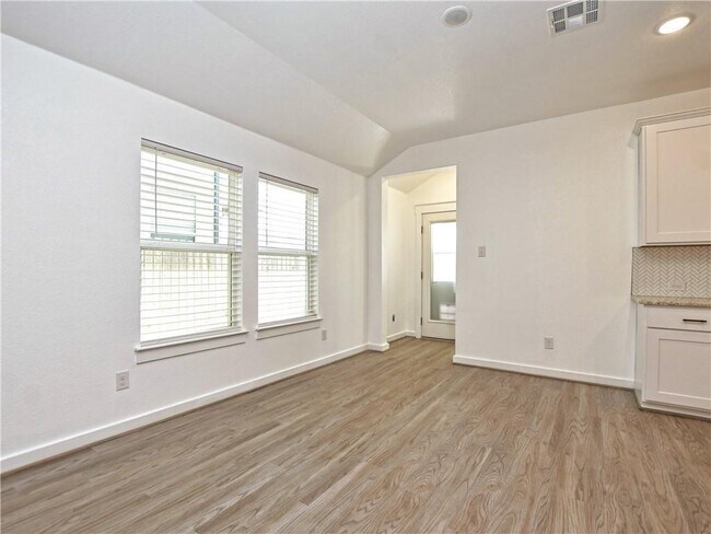 Building Photo - 116 Nogalito Wy