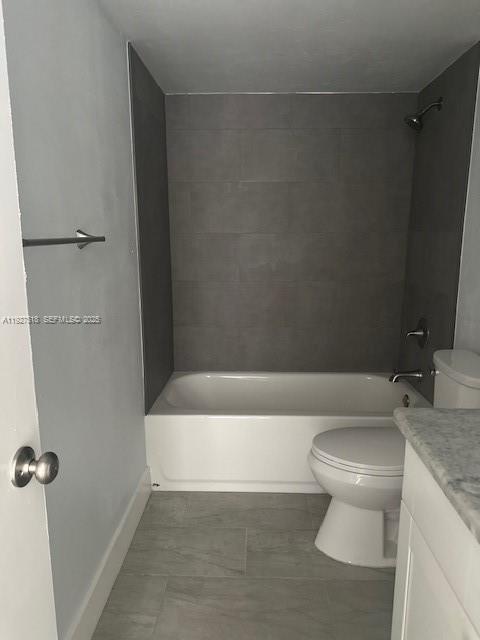 Building Photo - 3905 N Nob Hill Rd