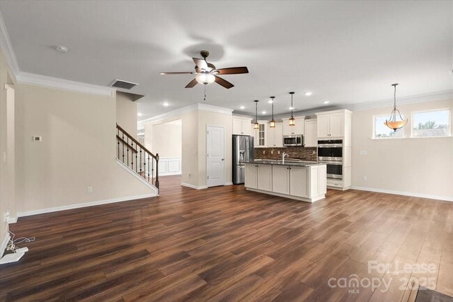 Building Photo - 2433 Chinkapin Ct