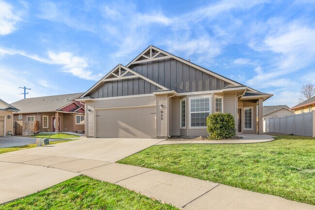 Building Photo - 911 N Scottish St