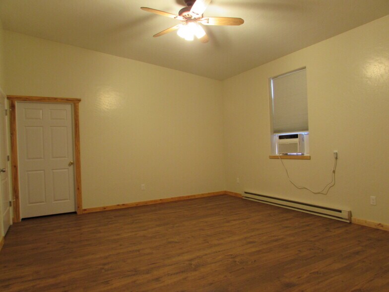 Building Photo - 3271 C 1/2 Rd