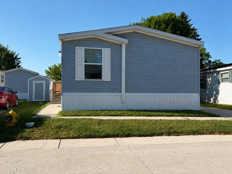 Building Photo - 38044 Marlene Dr