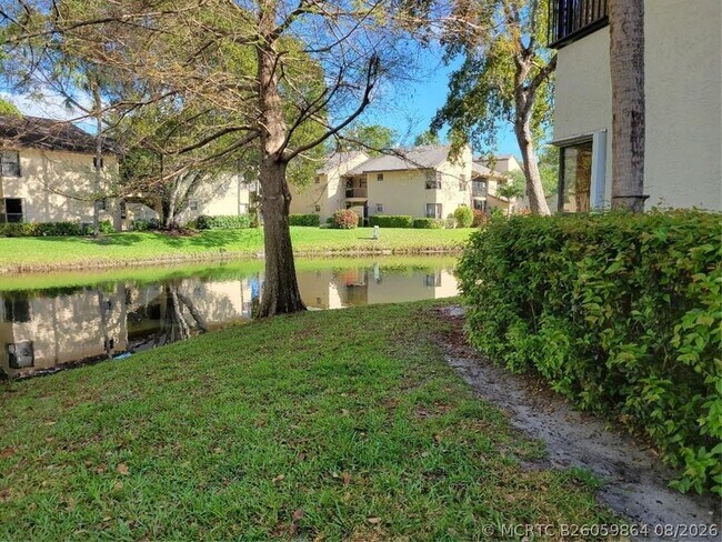 Building Photo - 3559 Cocoplum Cir