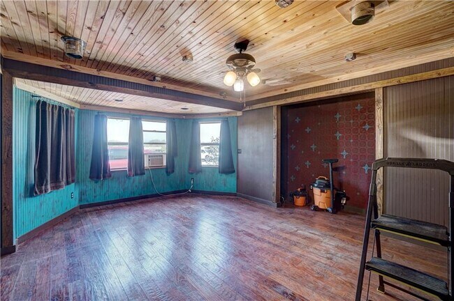 Building Photo - 980580 S Hwy 99