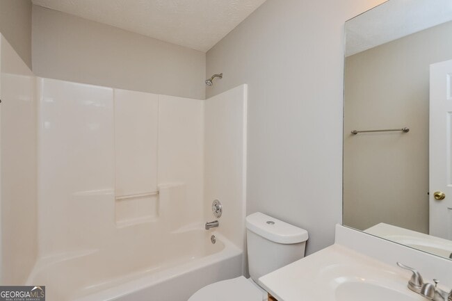 Building Photo - 431 Registry Bluff