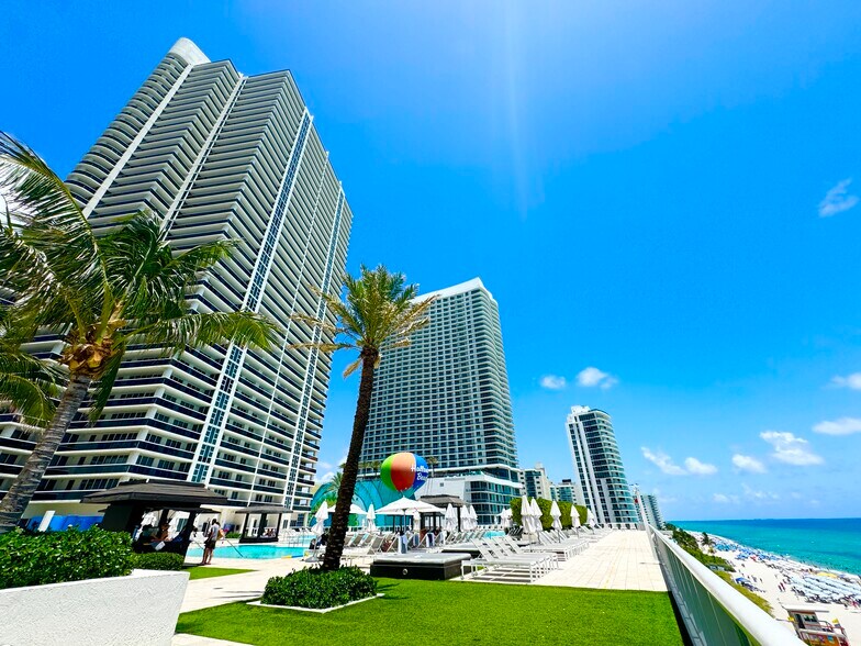 Building Photo - 1800 S Ocean Dr