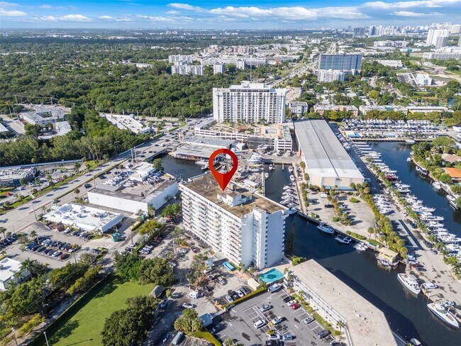 Building Photo - 13155 Ixora Ct