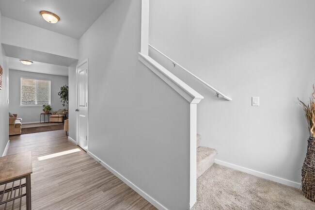 Building Photo - 5324 Remington Dr