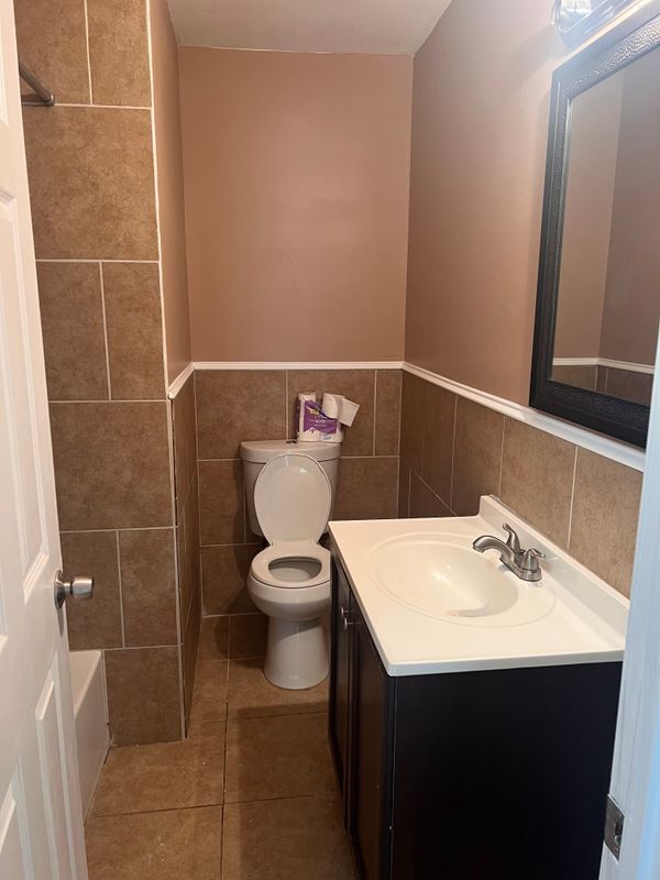 Building Photo - 6062 Arden Ct