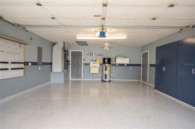 Building Photo - 923 Sand Crest Dr