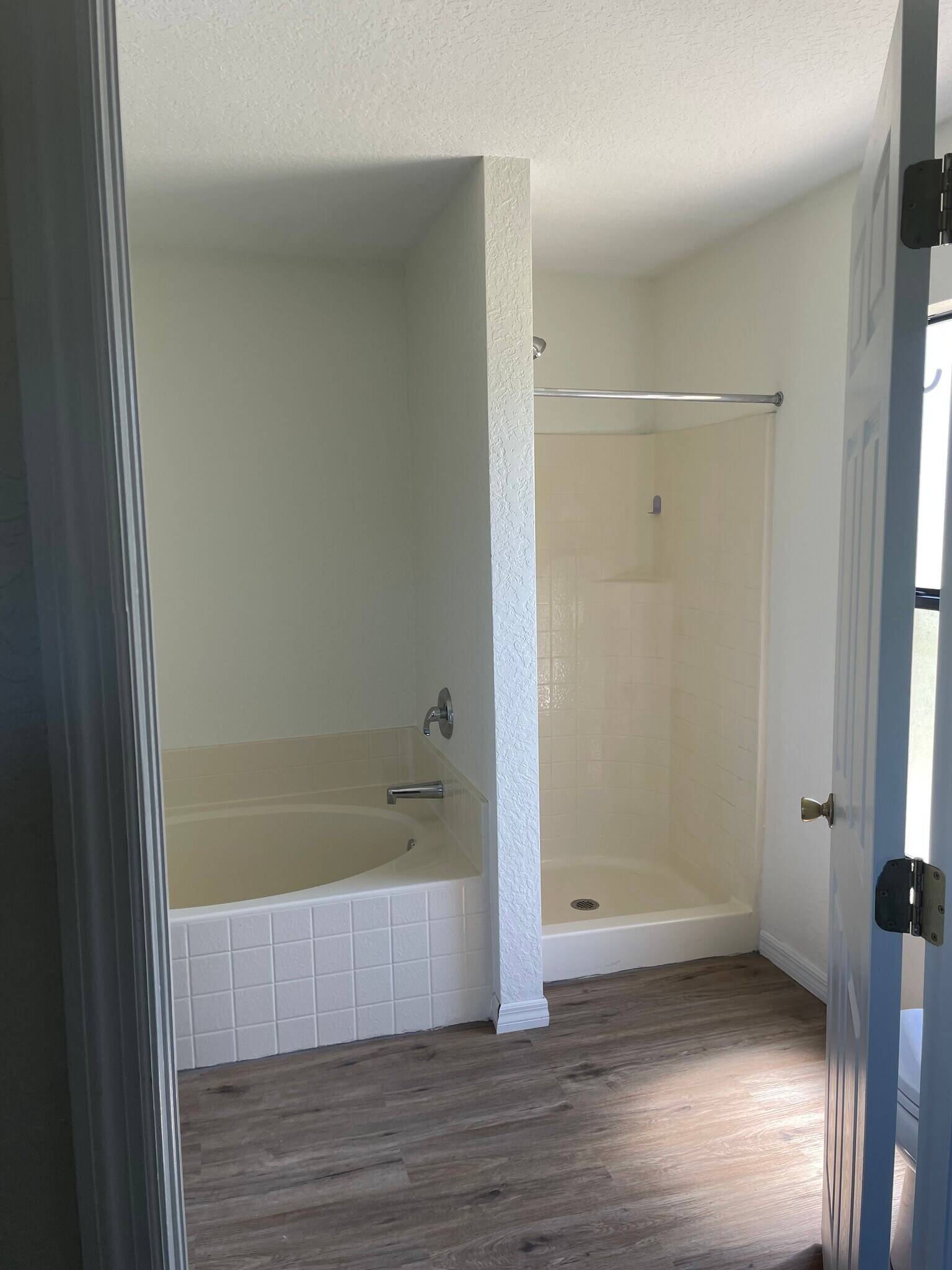 Building Photo - 1055 Bismarck Rd