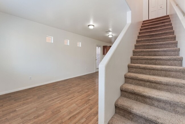 Building Photo - Cozy 3-Bedroom with Spacious Backyard!