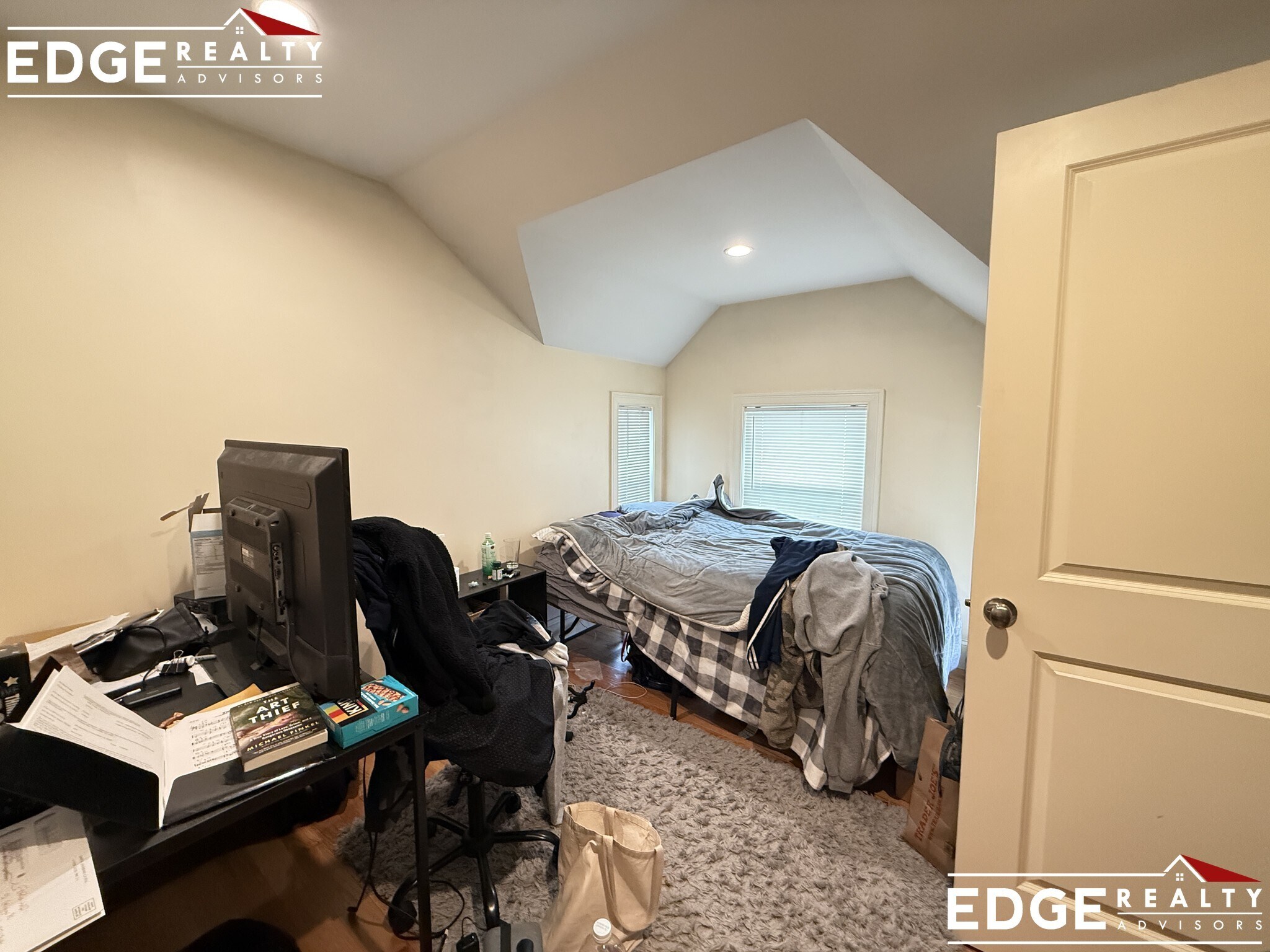 Building Photo - 5 Griggs Pl