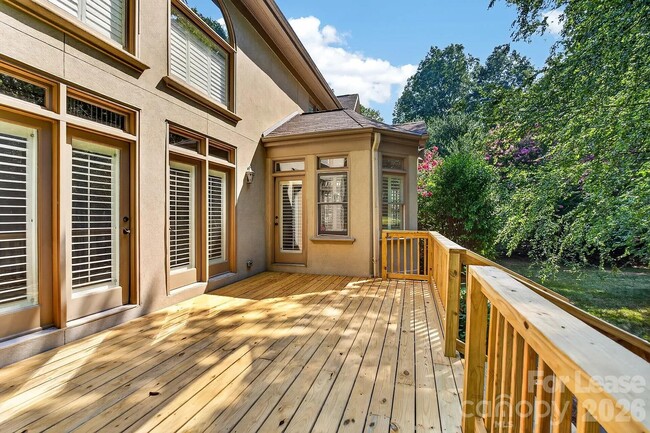 Building Photo - 4811 Old Course Dr
