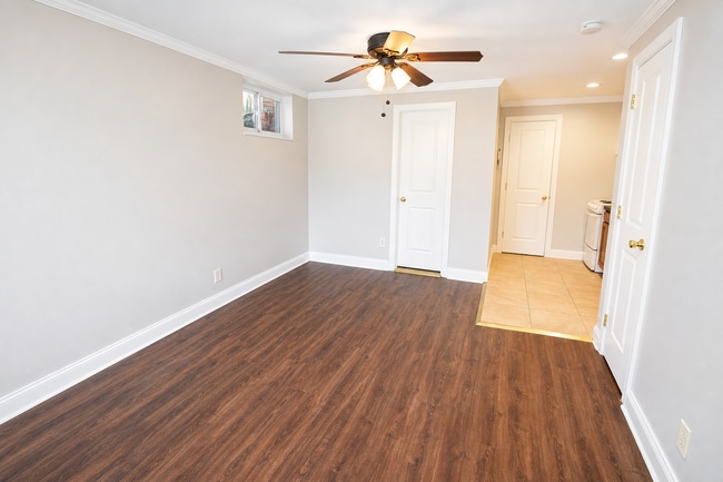 Interior Photo - MCFARLAND--165