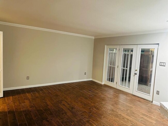 Building Photo - 9505 Fondren Rd