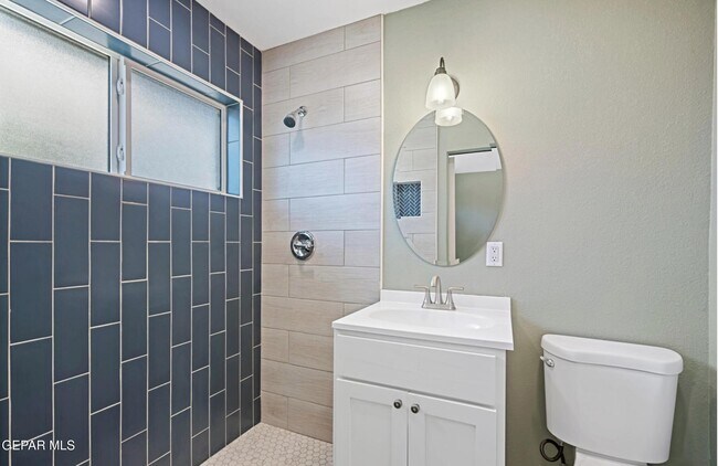 Building Photo - 10096 Ontario Ave