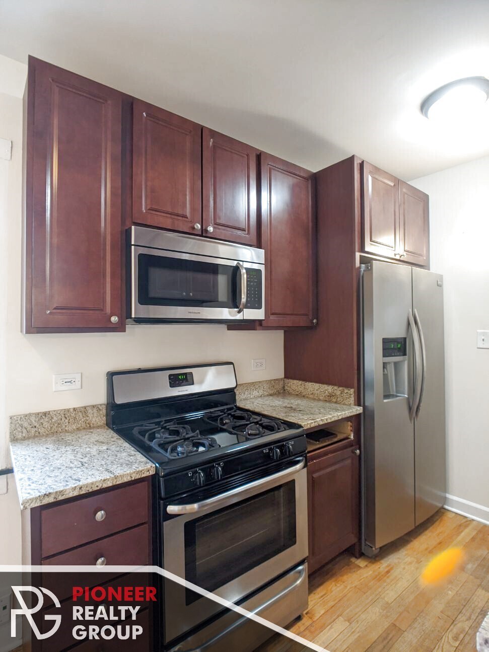 Building Photo - 4912 N Hoyne Ave