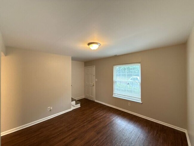 Building Photo - T.R. Lawing Realty Property