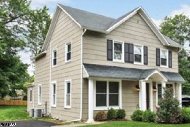 Primary Photo - 367 Godwin Ave