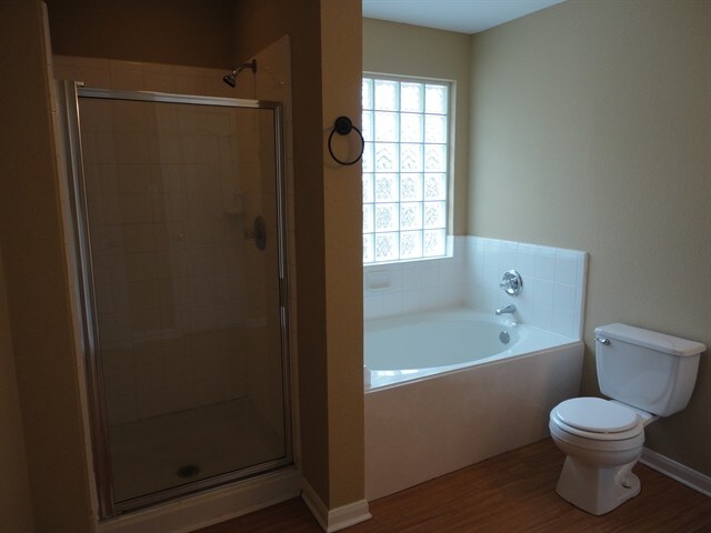 Building Photo - 18107 Quiet Ridge Ln