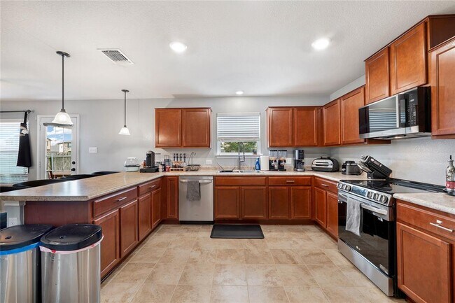 Building Photo - 19116 James Carter Jr St