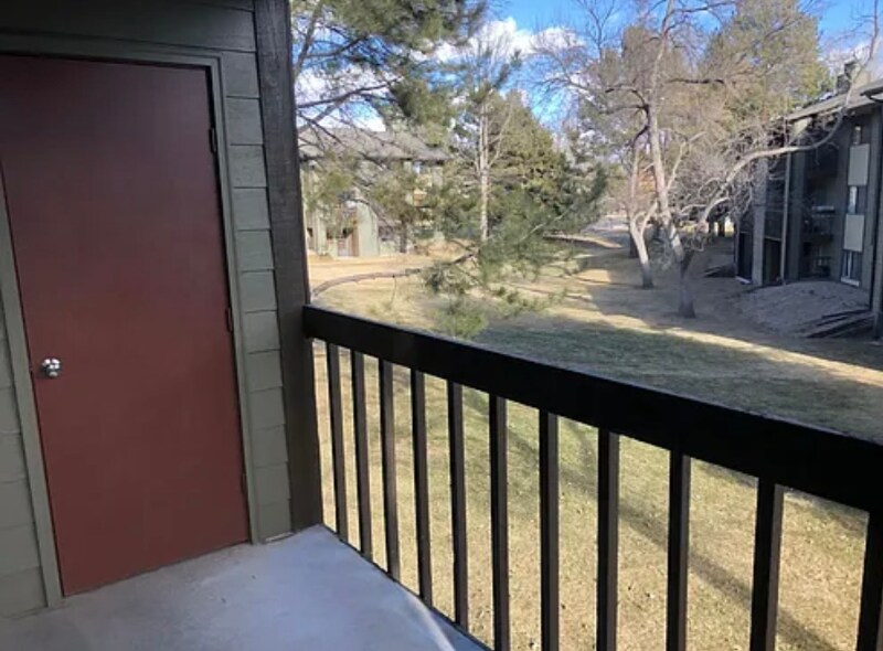 Building Photo - 925 Columbia Rd