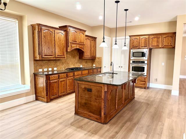Building Photo - 509 S Hampton Ct