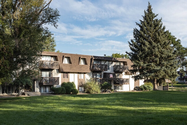 Building Photo - Trailgrove Apartments