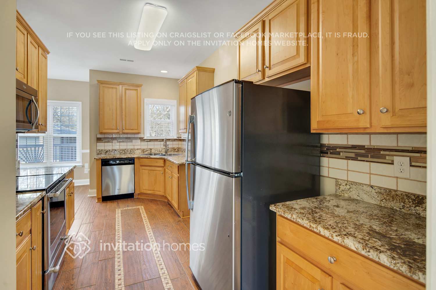 Building Photo - 2303 Coneflower Dr