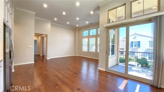 Building Photo - 22 Ovation