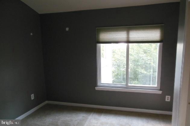 Building Photo - Bright Condo Living in Prime Fairfax Location